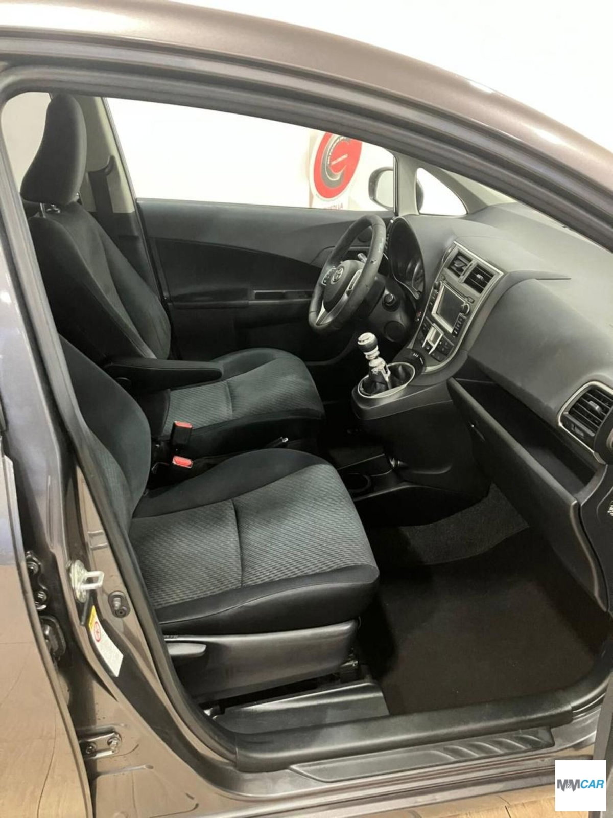 Toyota Verso 1.6 D-4D Active (12)