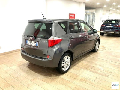 Toyota Verso 1.6 D-4D Active (3)
