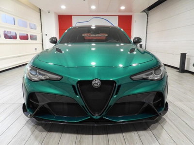 Alfa Romeo Giulia 2.9 T V6 AT8 Quadrifoglio (2)