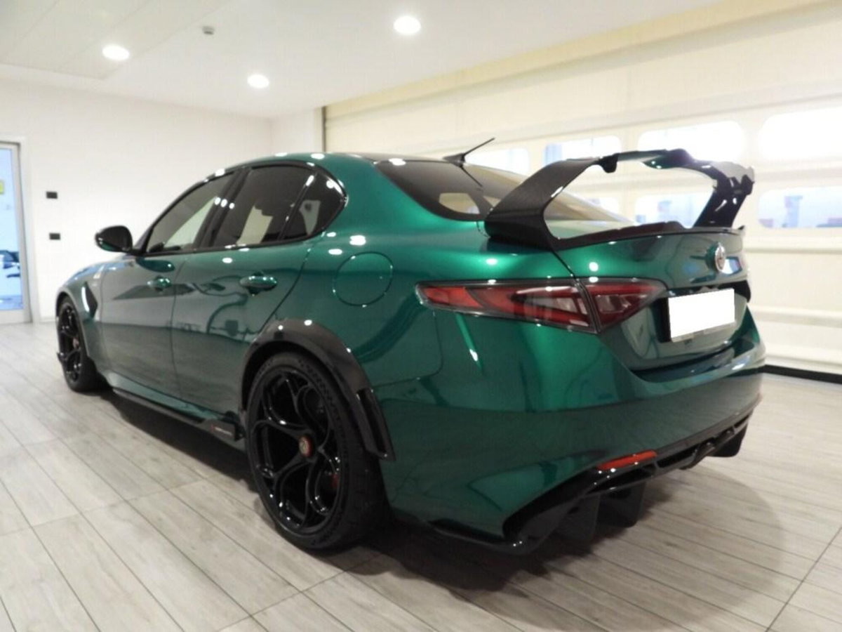 Alfa Romeo Giulia 2.9 T V6 AT8 Quadrifoglio (3)