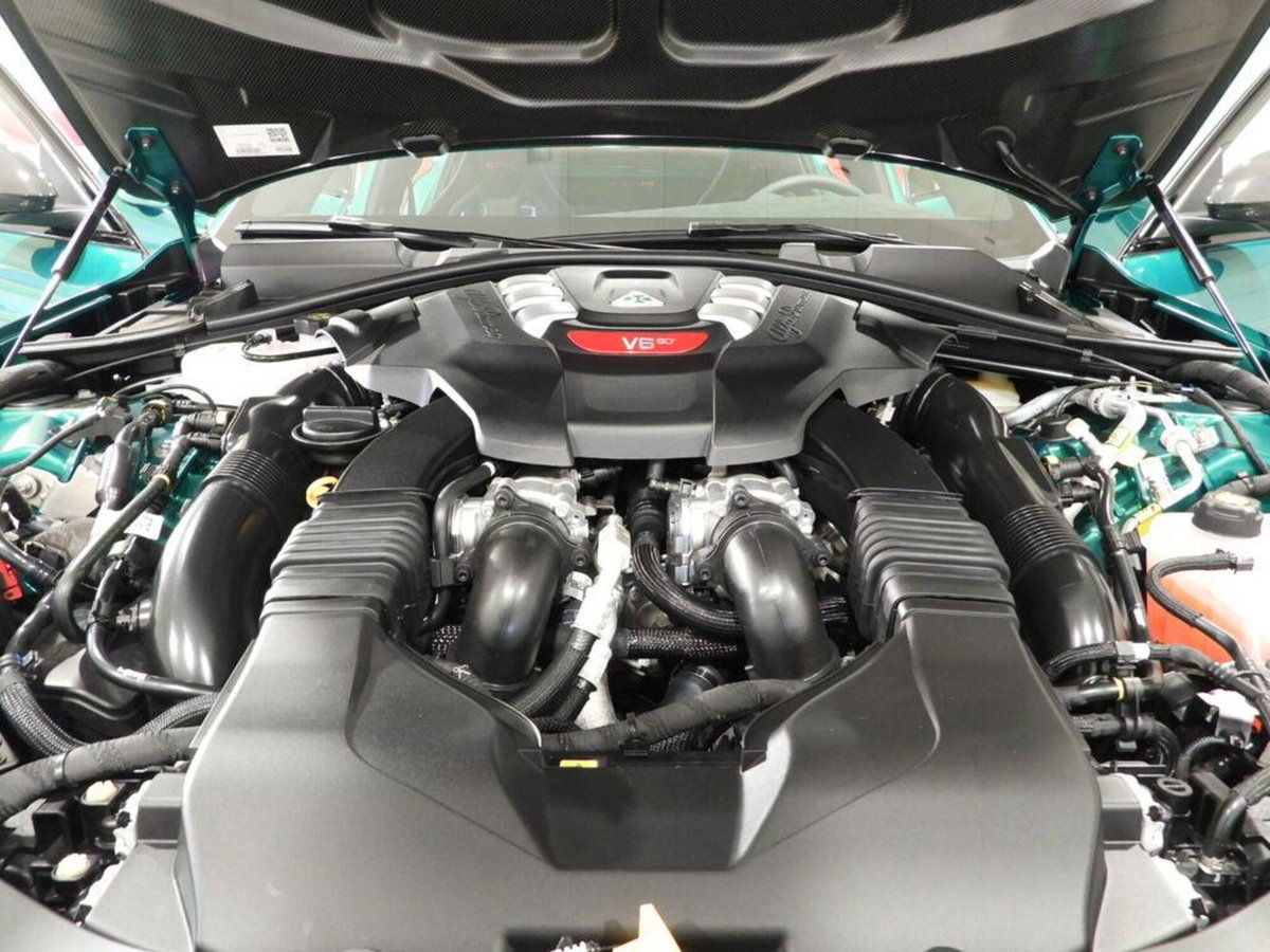 Alfa Romeo Giulia 2.9 T V6 AT8 Quadrifoglio (8)