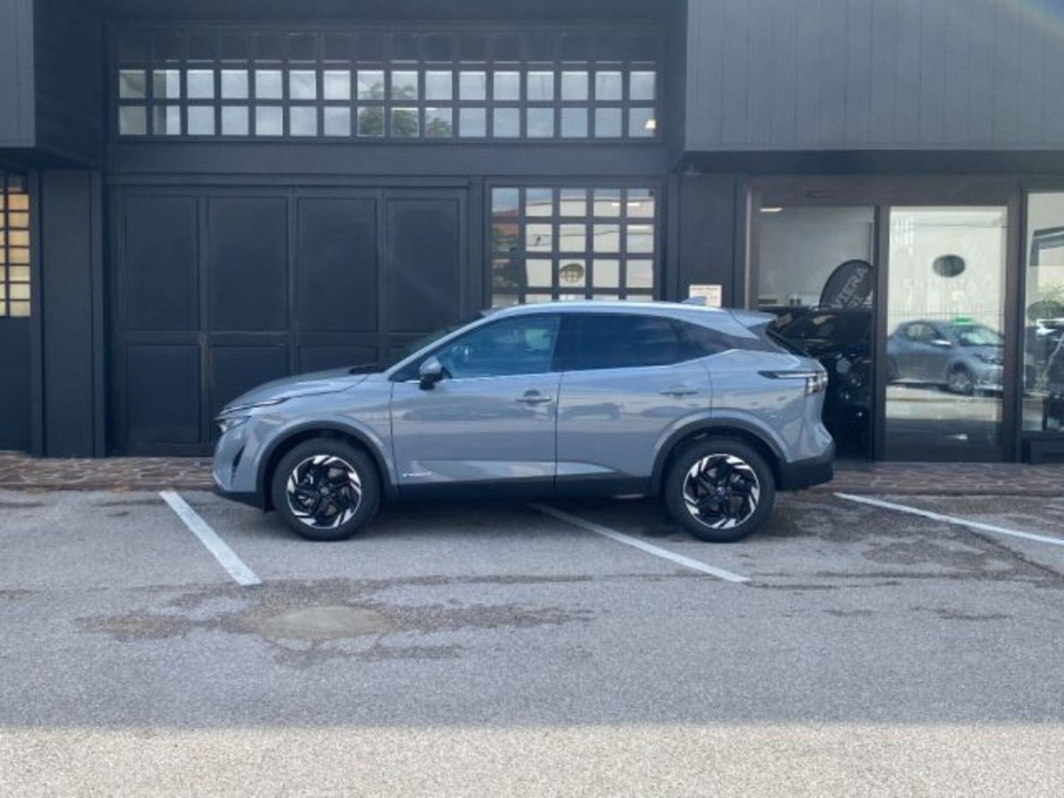 Nissan Qashqai 1.3 mhev N-Connecta 4wd 158cv xtronic (2)