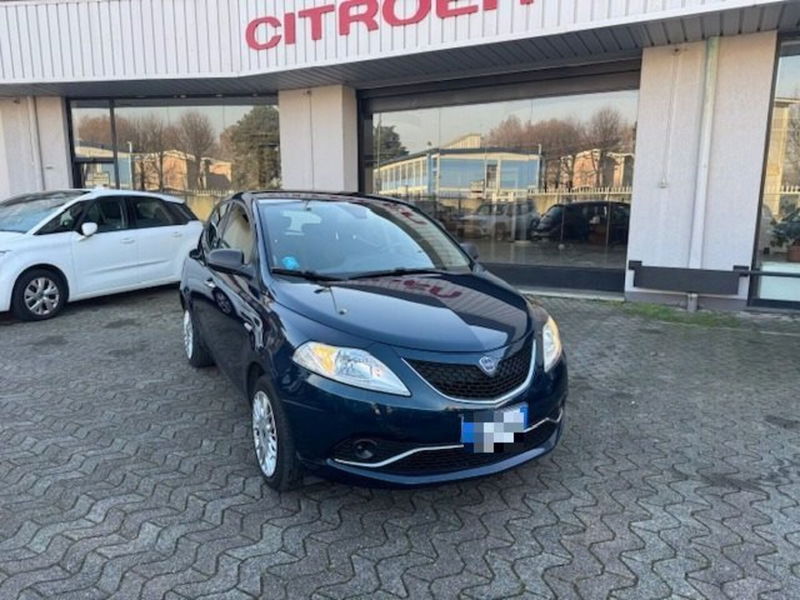 Lancia Ypsilon 1.2 69 CV 5 porte Silver