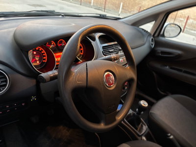 Fiat Punto 1.2 8V 5 porte Street (13)