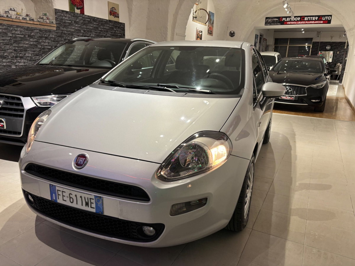Fiat Punto 1.2 8V 5 porte Street (9)