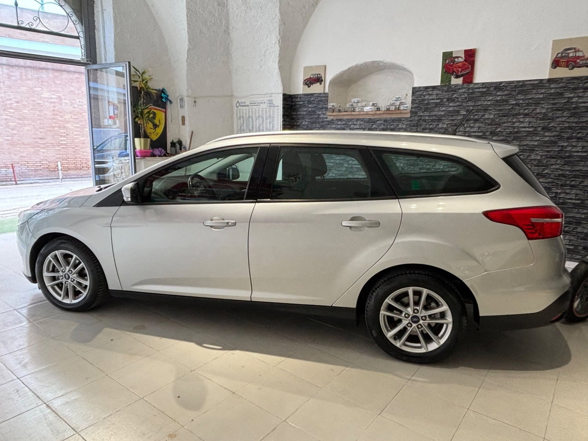 Ford Focus Station Wagon 1.5 TDCi 120 CV Start&Stop SW Business (3)