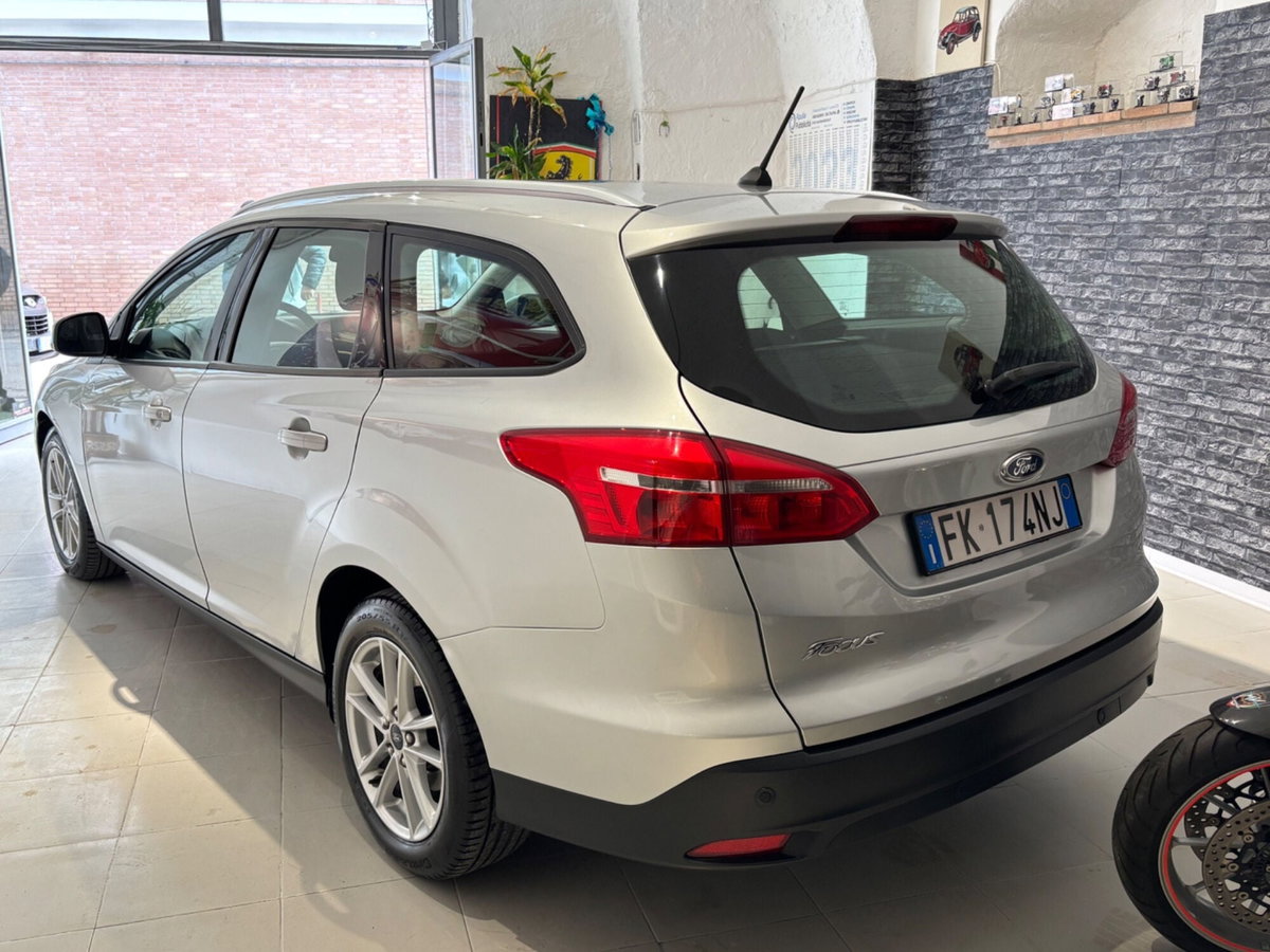 Ford Focus Station Wagon 1.5 TDCi 120 CV Start&Stop SW Business (4)