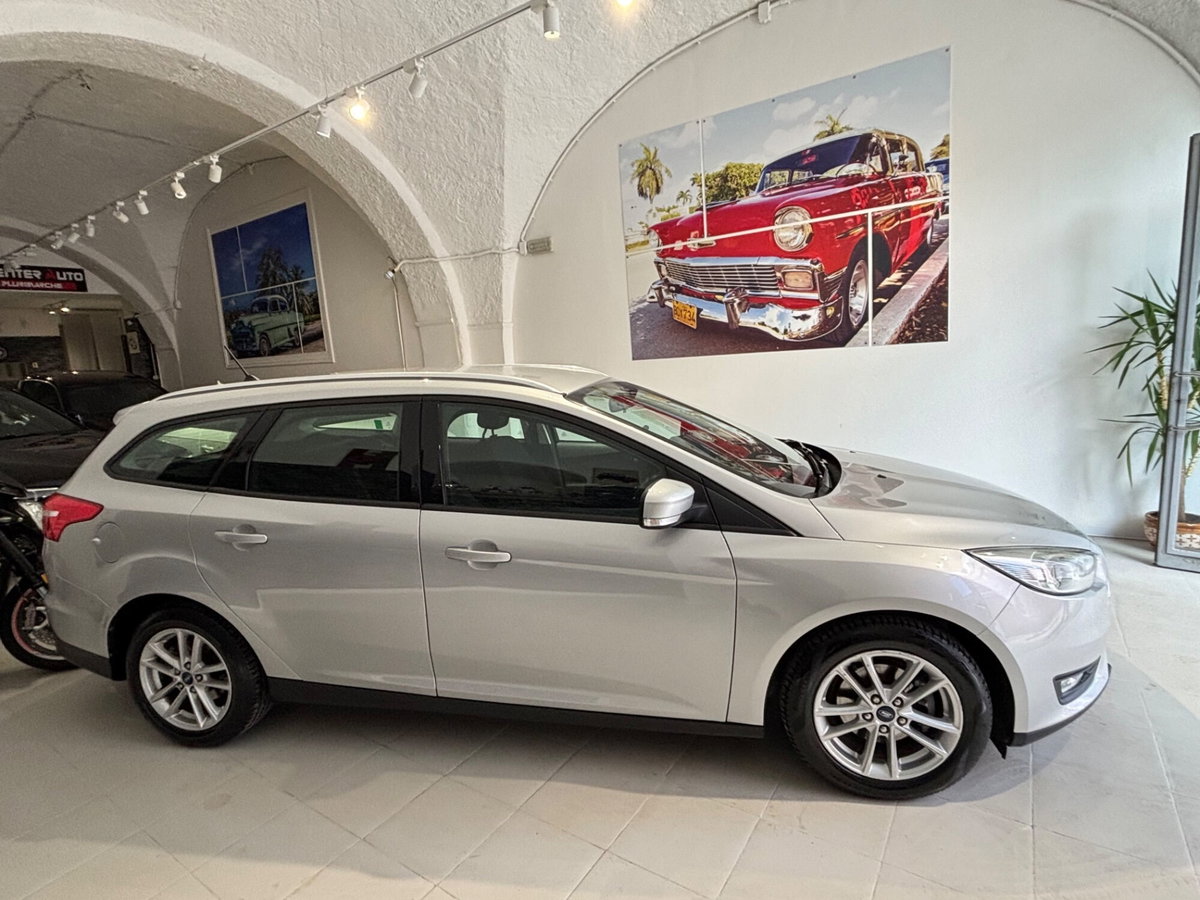 Ford Focus Station Wagon 1.5 TDCi 120 CV Start&Stop SW Business (7)