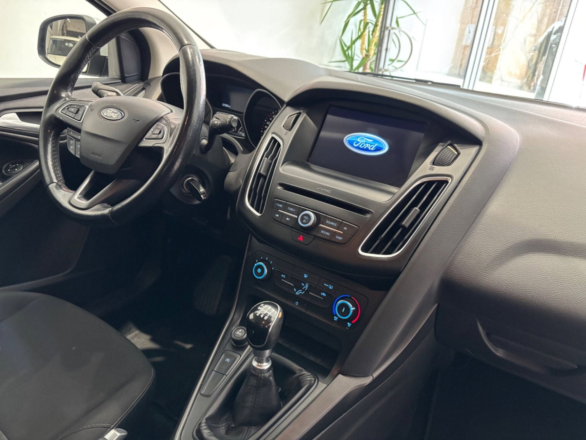 Ford Focus Station Wagon 1.5 TDCi 120 CV Start&Stop SW Business (9)