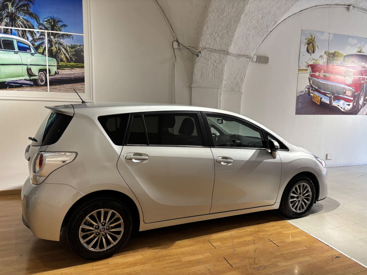 Toyota Verso 1.6 D-4D Style (10)