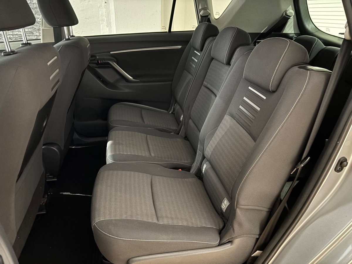 Toyota Verso 1.6 D-4D Style (16)