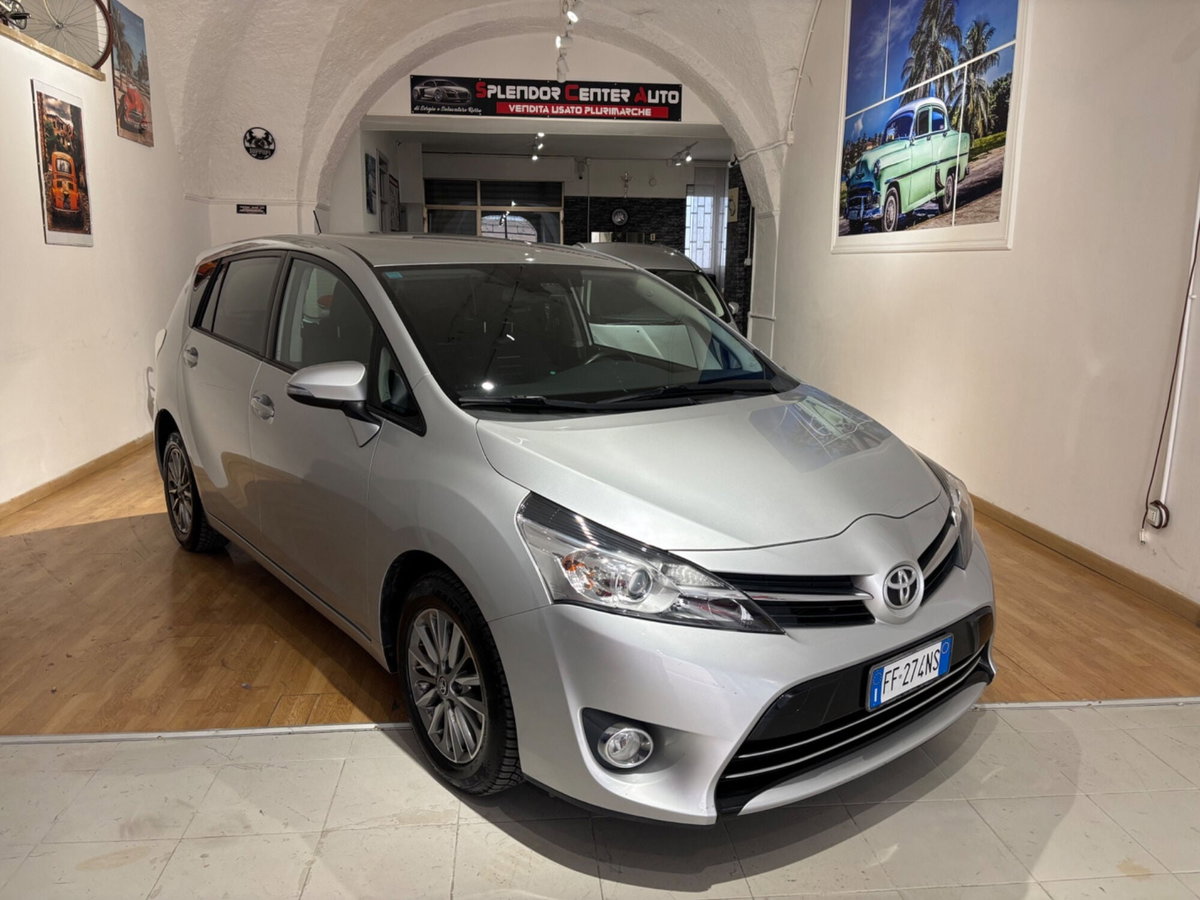 Toyota Verso 1.6 D-4D Style (4)