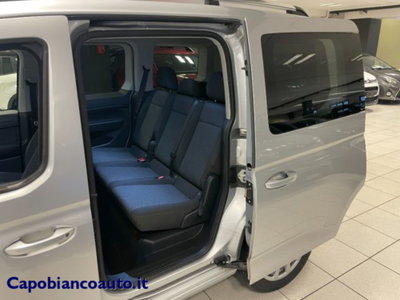 Ford Tourneo Connect 2.0 EcoBlue 122 CV Titanium (14)