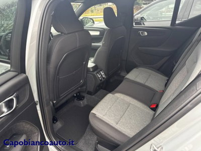 Volvo XC40 B3 automatico Plus Dark (12)