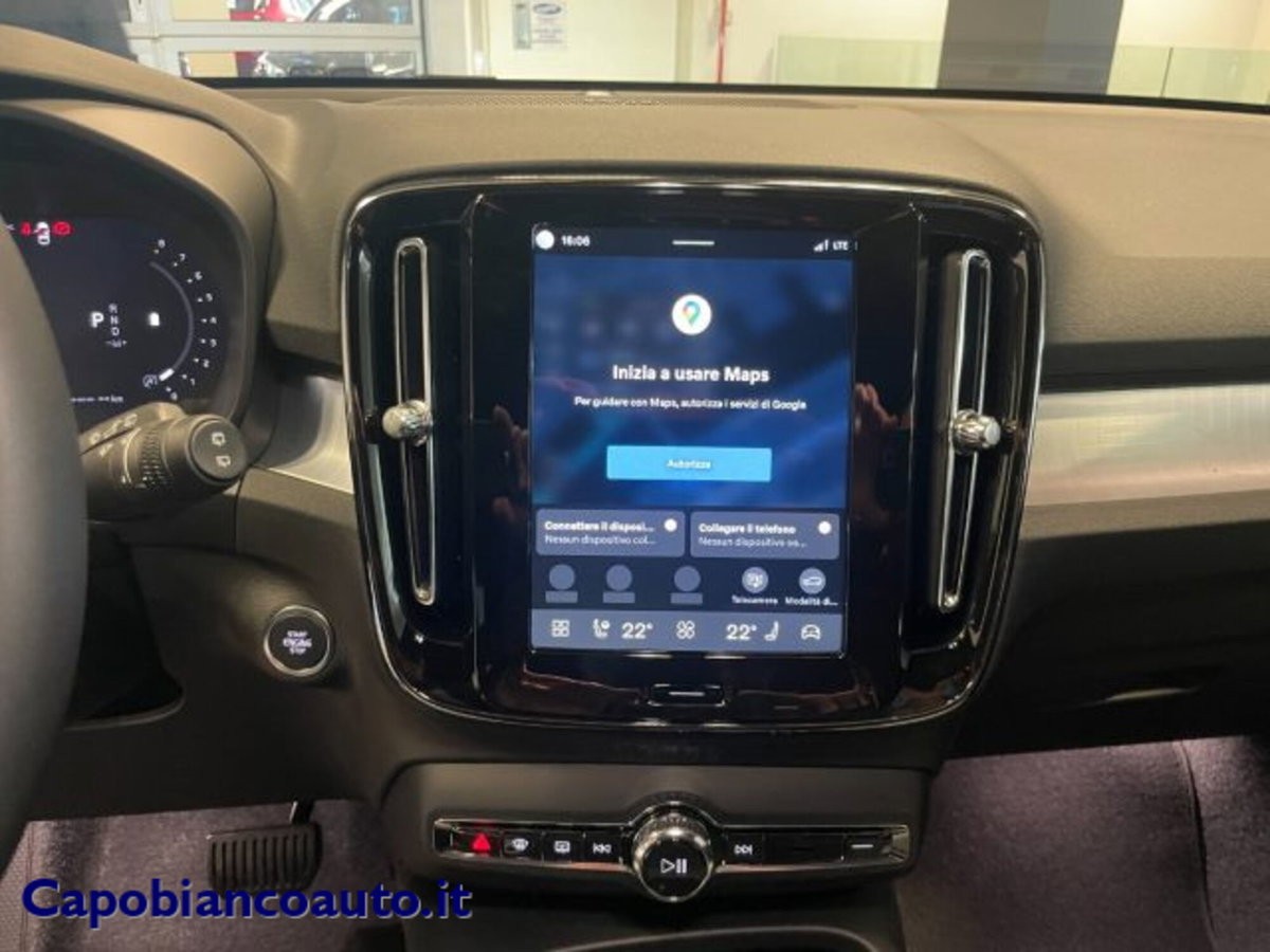 Volvo XC40 B3 automatico Plus Dark (10)