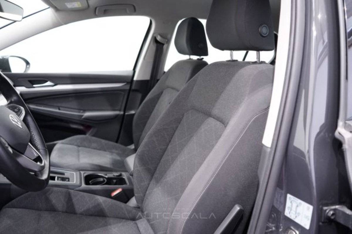 Volkswagen Golf 1.0 TSI EVO Life (11)
