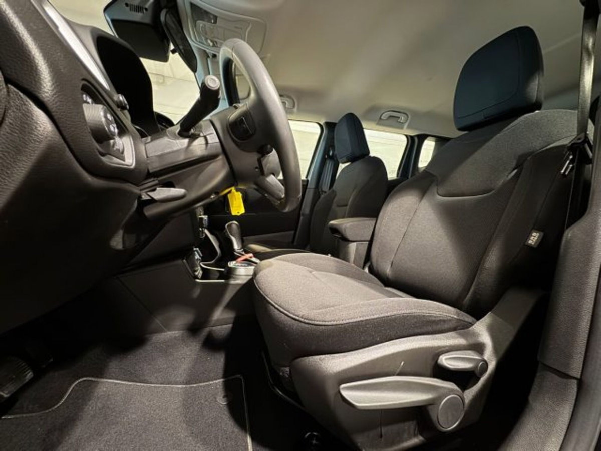 Jeep Renegade 1.6 Mjt 120 CV Longitude (14)