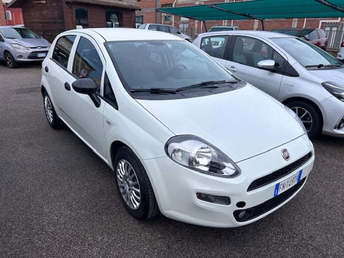 Fiat Punto 1.3 MJT II S&S 95 CV 5 porte Street (3)