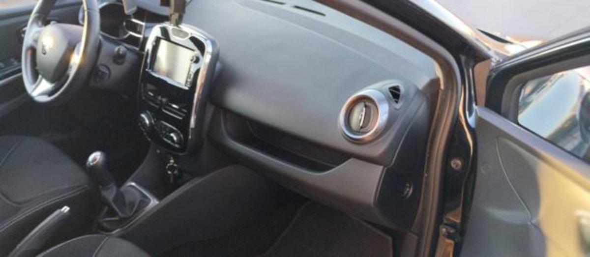 Renault Clio 1.5 dCi 8V 75CV 5 porte Costume National (7)