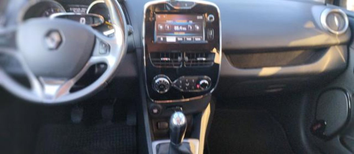 Renault Clio 1.5 dCi 8V 75CV 5 porte Costume National (9)