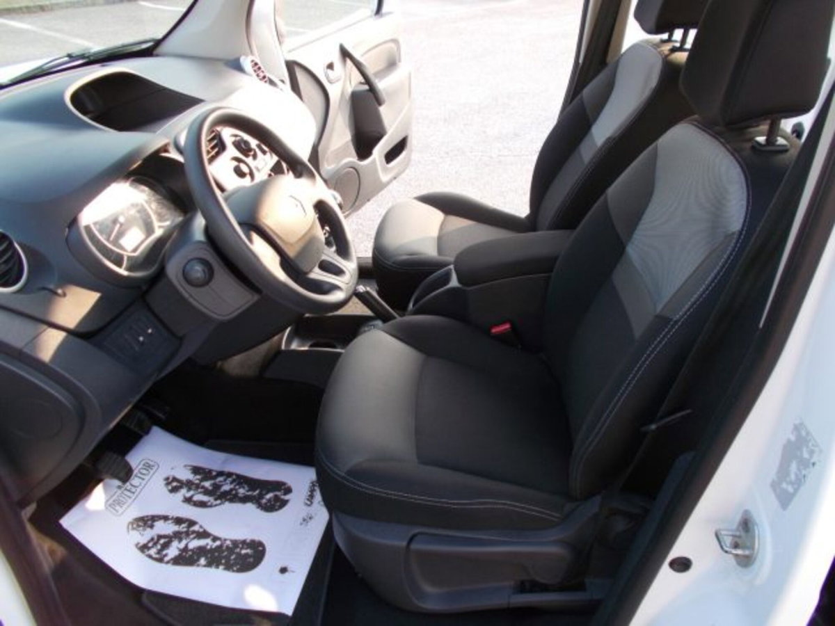 Renault Kangoo Blue dCi 8V 95CV 5 porte Life (8)