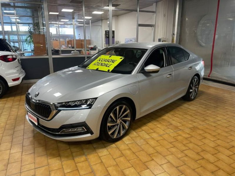 Skoda Octavia iV 1.4 TSI Plug-In Hybrid DSG Style