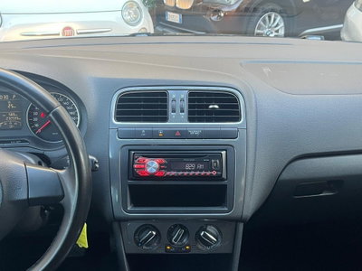 Volkswagen Polo 1.6 TDI 90CV DPF DSG 5 porte Highline (13)