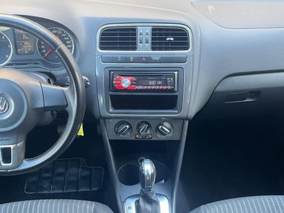 Volkswagen Polo 1.6 TDI 90CV DPF DSG 5 porte Highline (10)
