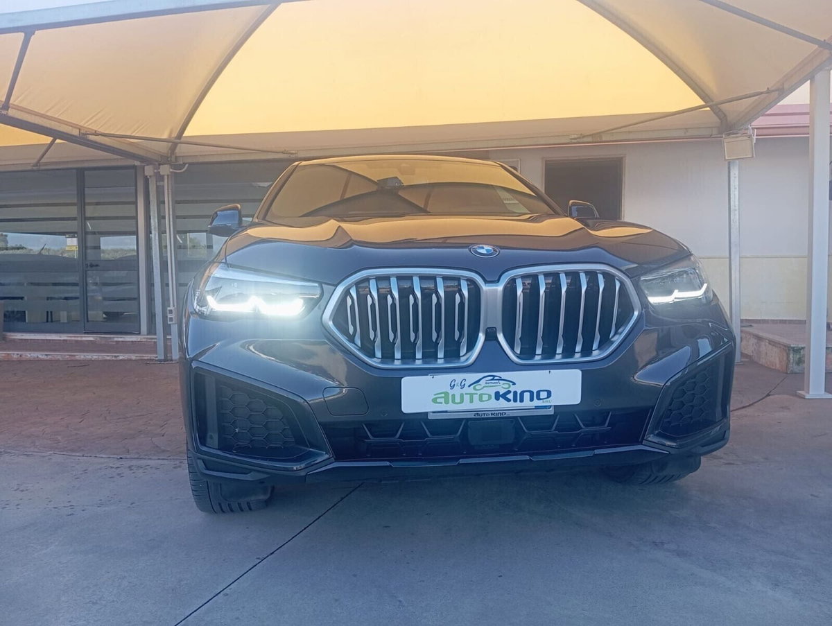 BMW X6 xDrive30d 48V xLine (2)