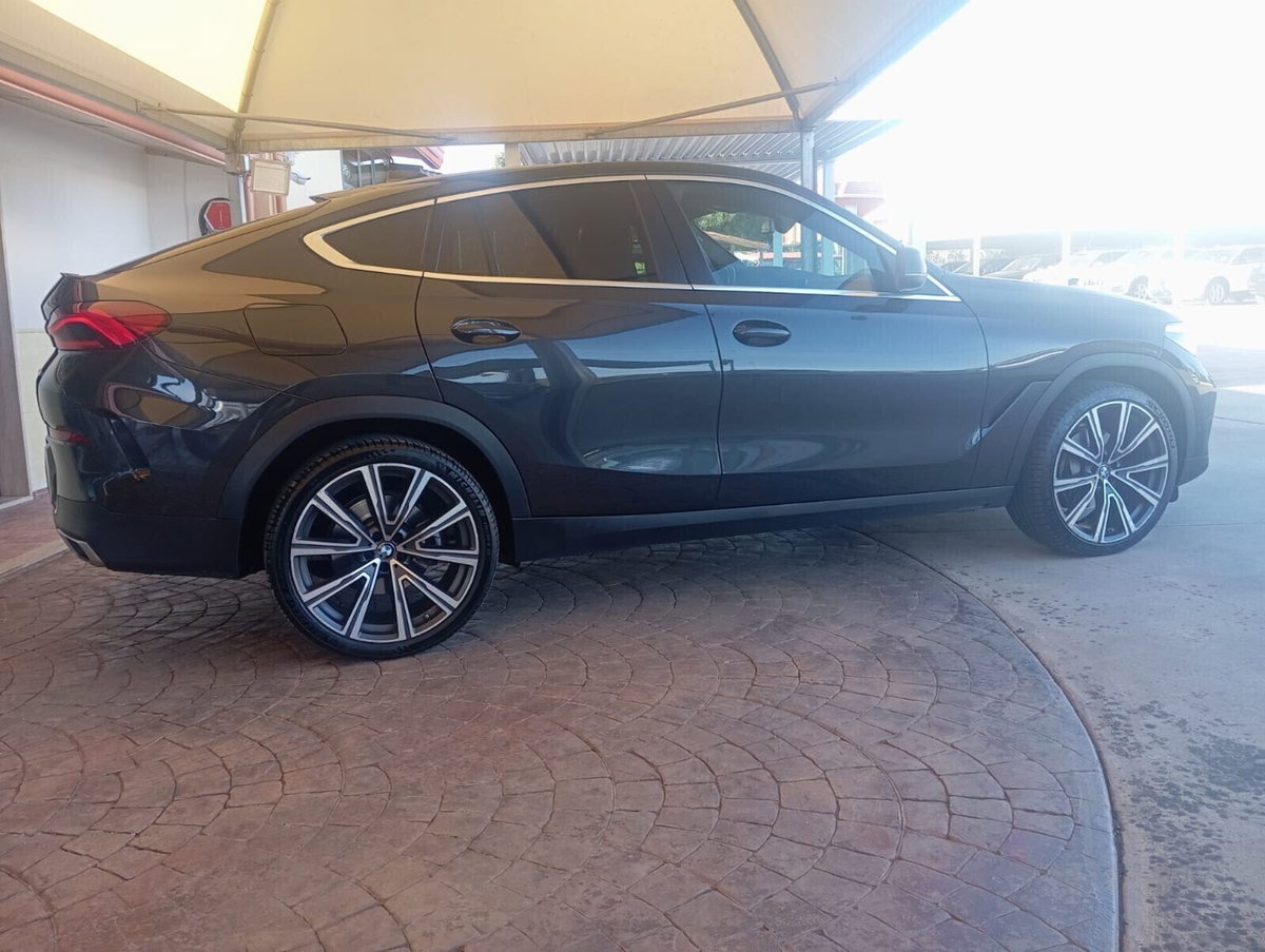 BMW X6 xDrive30d 48V xLine (8)