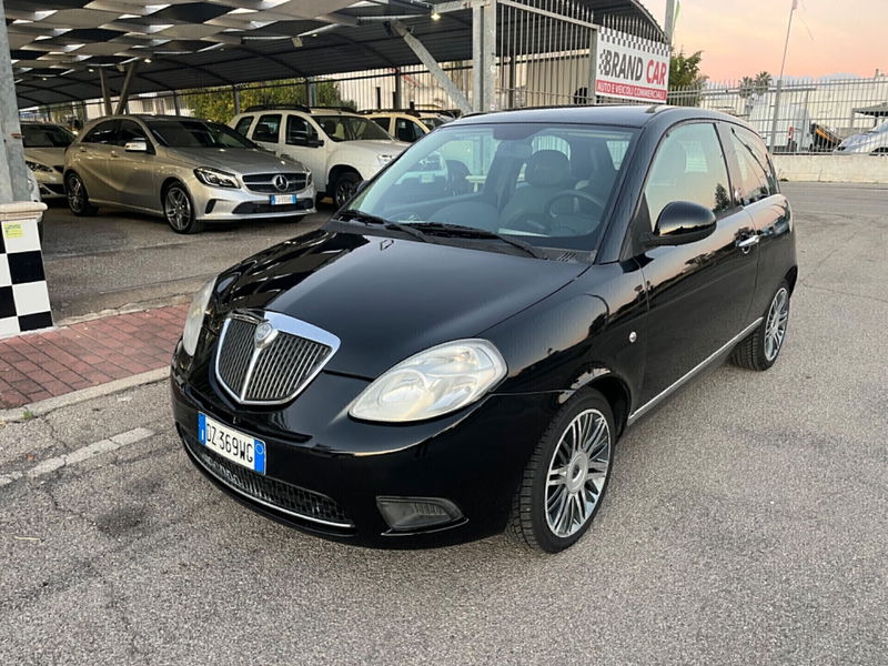 Lancia Ypsilon 1.4 Platino Ecochic GPL