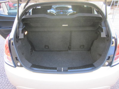Lancia Ypsilon 1.2 69 CV 5 porte Gold (14)