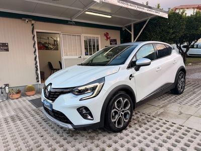 Renault Captur Blue dCi 115 CV EDC Intens usata