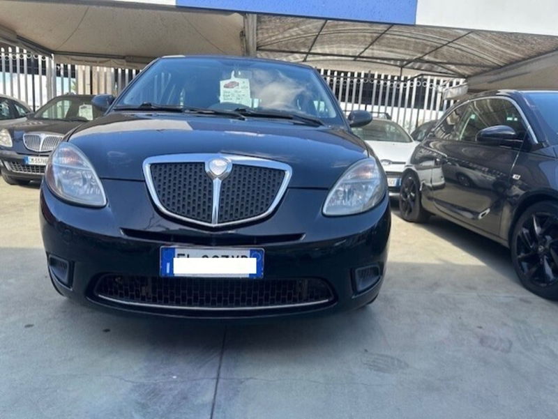 Lancia Ypsilon 1.2 Argento