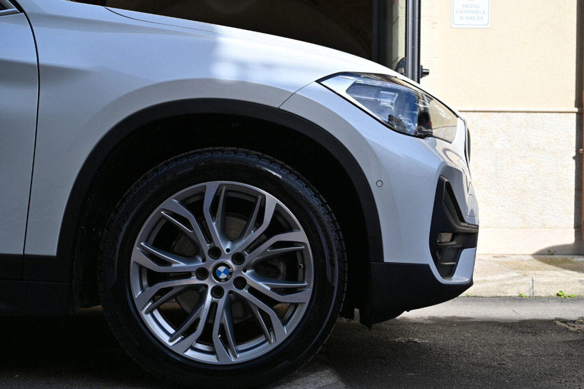 BMW X1 xDrive18d Business Advantage (13)