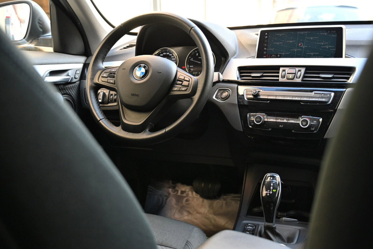 BMW X1 xDrive18d Business Advantage (15)