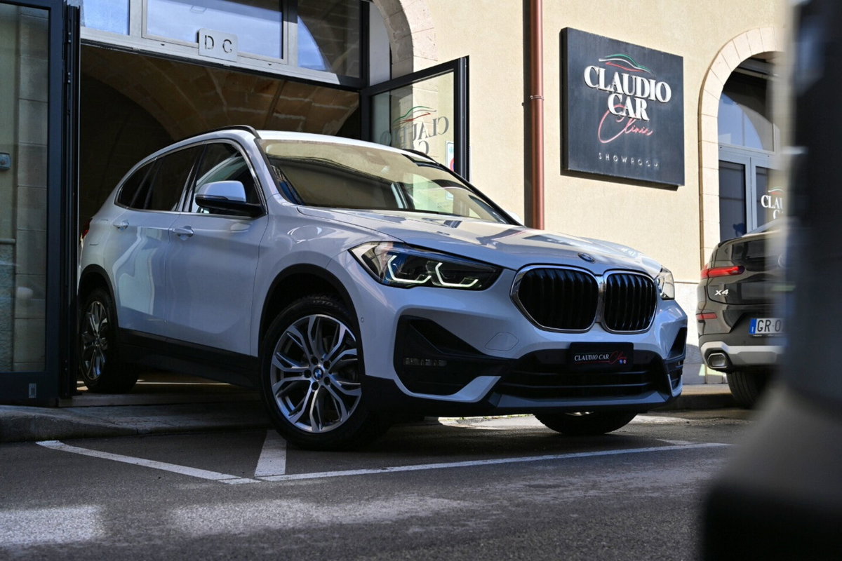 BMW X1 xDrive18d Business Advantage (4)