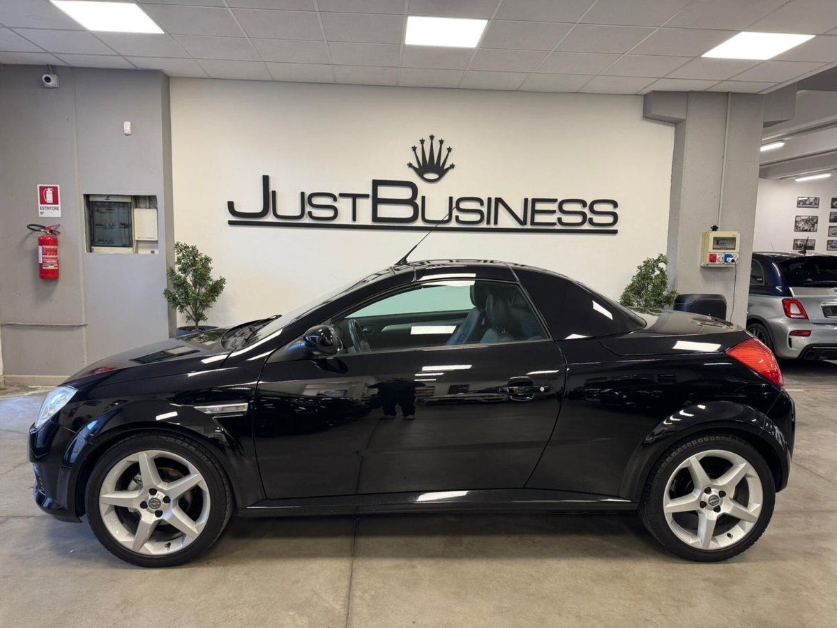 Opel Tigra TwinTop 1.4 16V Sport (8)