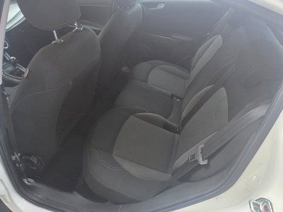 Alfa Romeo Giulietta 1.6 JTDm-2 Distinctive (14)