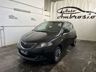 Lancia Ypsilon 1.0 FireFly 5 porte S&S Hybrid Ecochic Gold usata
