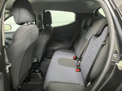 Lancia Ypsilon 1.0 FireFly 5 porte S&S Hybrid Ecochic Gold (12)
