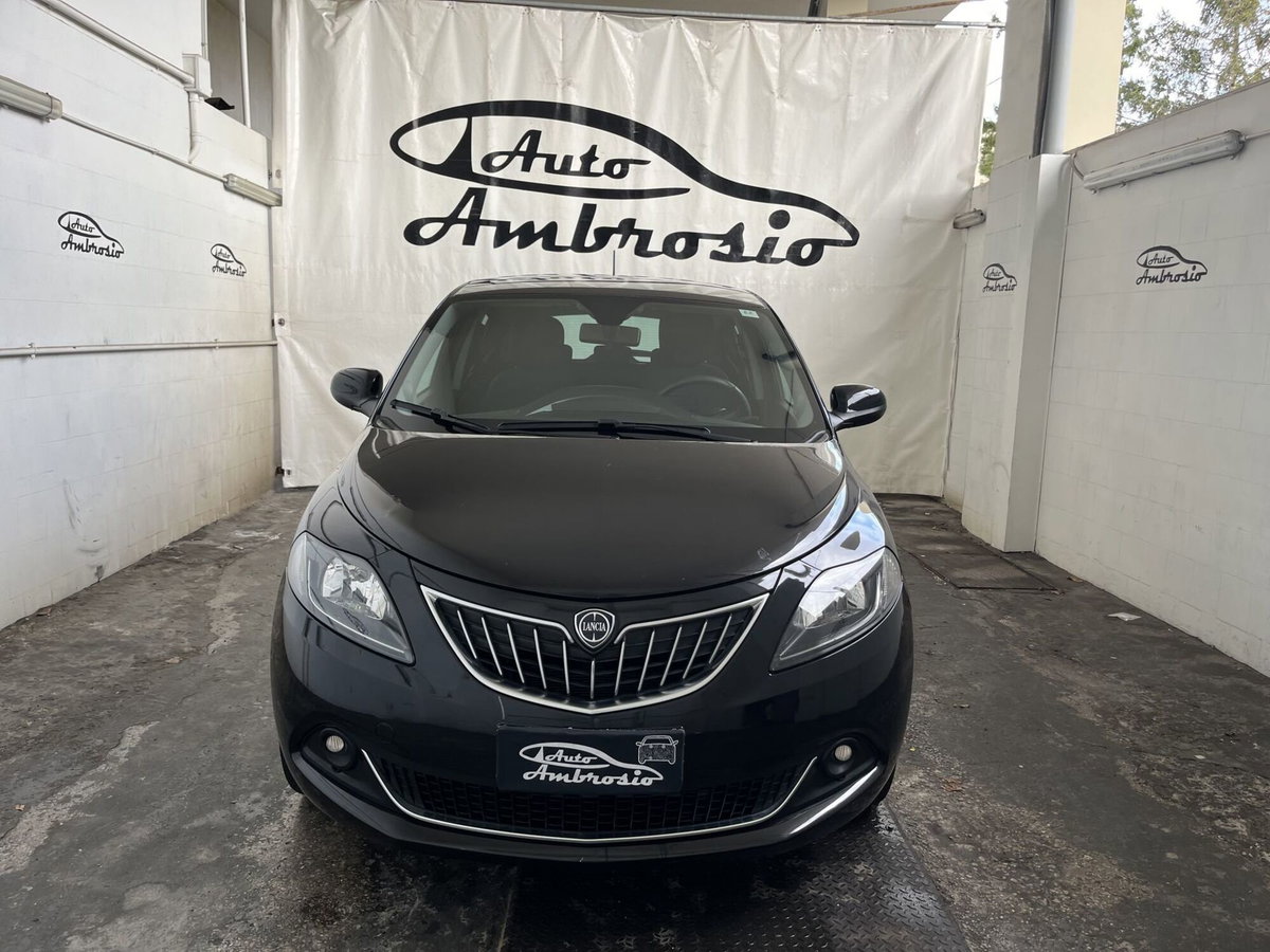 Lancia Ypsilon 1.0 FireFly 5 porte S&S Hybrid Ecochic Gold (3)