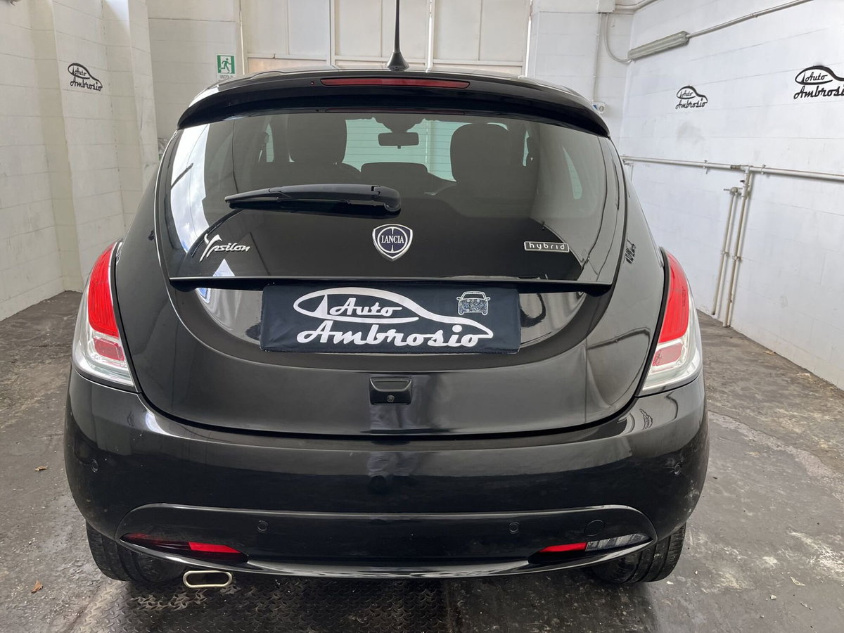 Lancia Ypsilon 1.0 FireFly 5 porte S&S Hybrid Ecochic Gold (5)