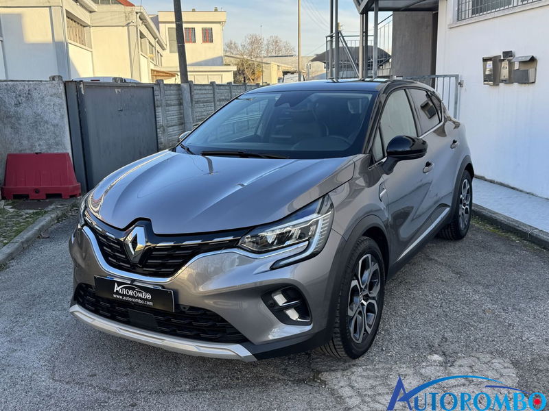 Renault Captur Full Hybrid E-Tech 145 CV Techno Fast Track