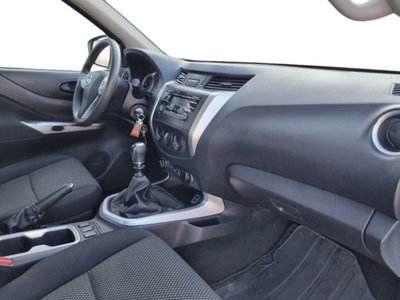 Nissan Navara 2.3 dCi 4WD King Cab Acenta (17)