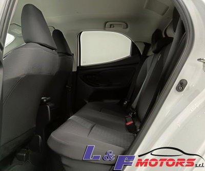 Toyota Yaris 1.5 Hybrid 5 porte Energy (17)