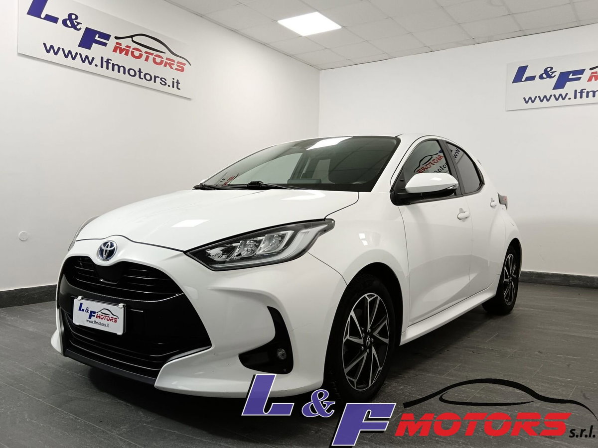 Toyota Yaris 1.5 Hybrid 5 porte Energy (2)