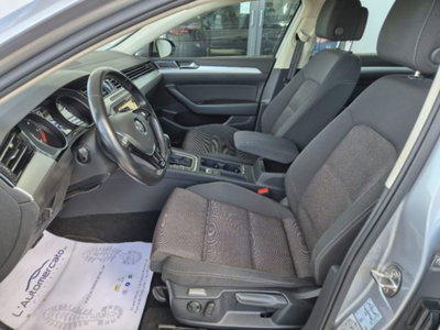 Volkswagen Passat Variant 1.6 TDI SCR DSG Business BMT (5)
