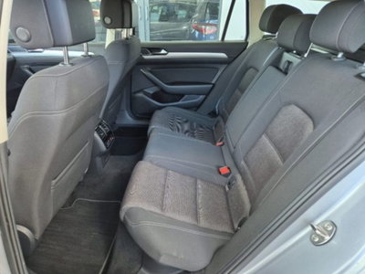 Volkswagen Passat Variant 1.6 TDI SCR DSG Business BMT (8)