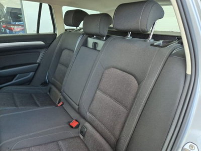 Volkswagen Passat Variant 1.6 TDI SCR DSG Business BMT (9)